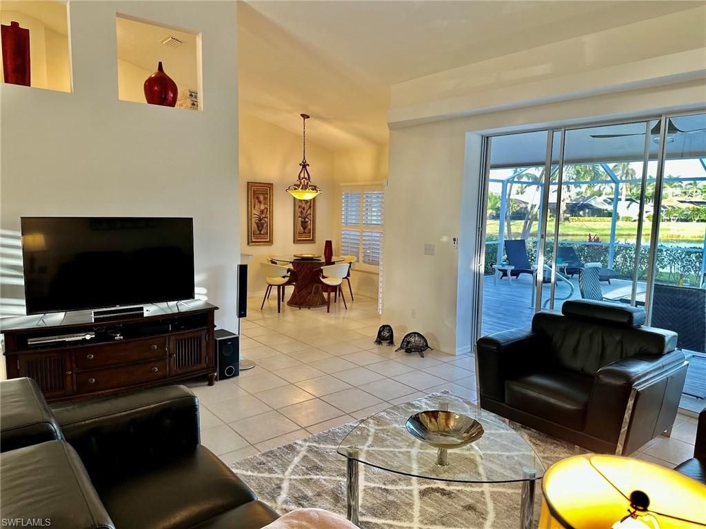 930 Marble Dr, Naples, FL 34104 Photo