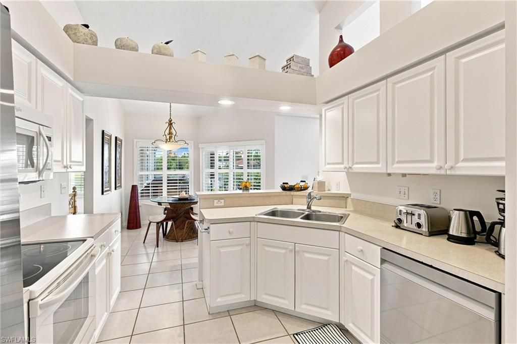 930 Marble Dr, Naples, FL 34104 Photo