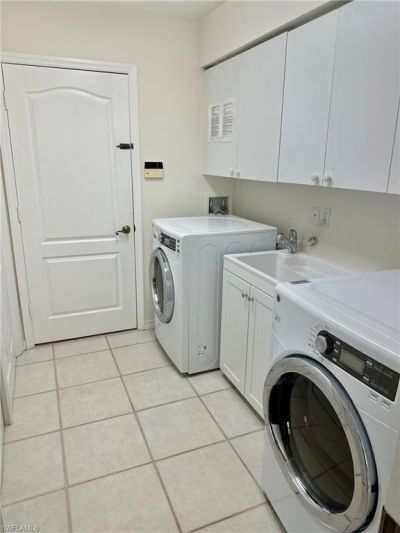 930 Marble Dr, Naples, FL 34104 Photo
