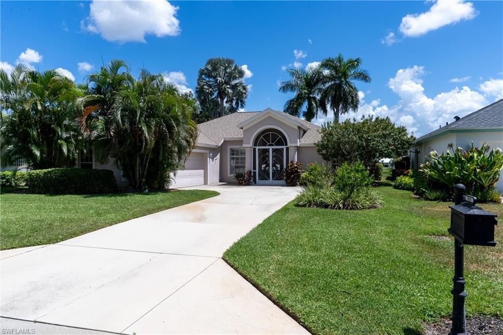 930 Marble Dr, Naples, FL 34104 Photo