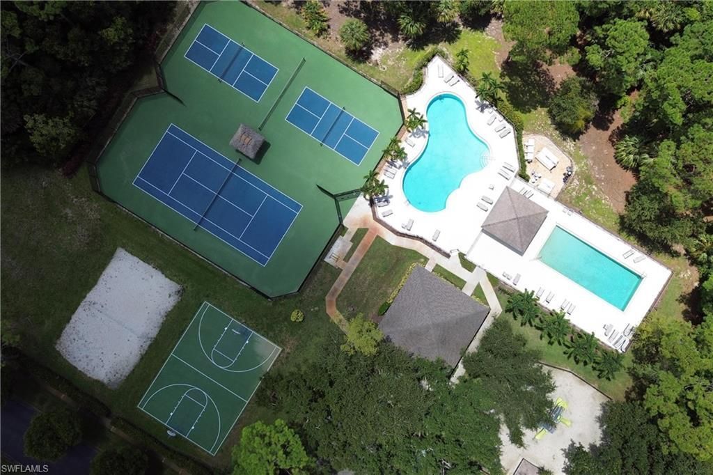 930 Marble Dr, Naples, FL 34104 Photo