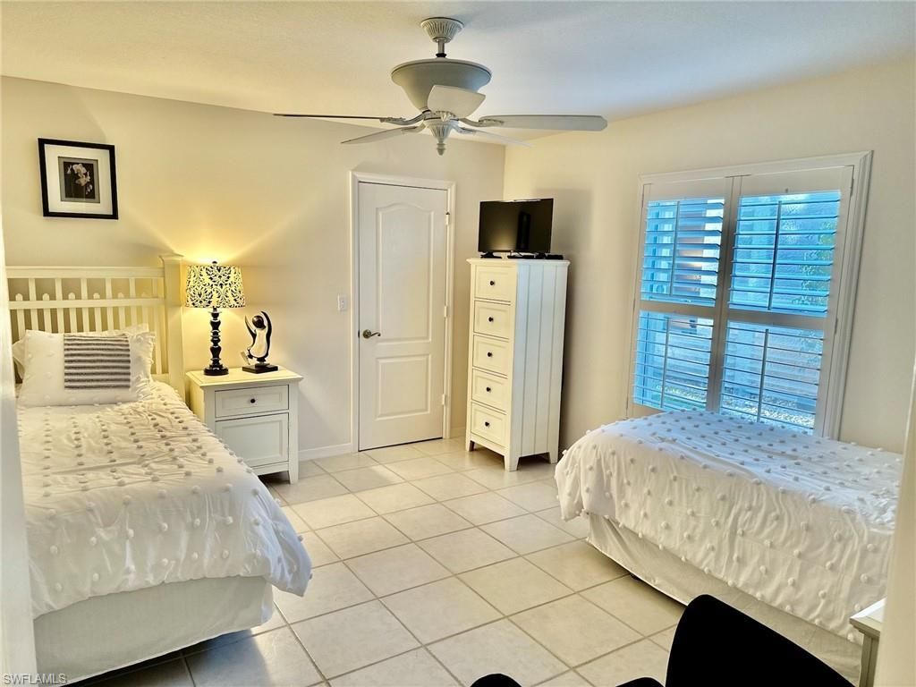 930 Marble Dr, Naples, FL 34104 Photo