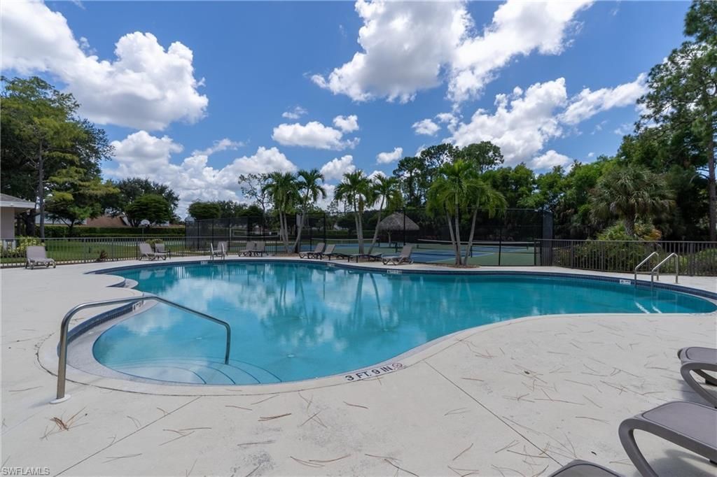 930 Marble Dr, Naples, FL 34104 Photo