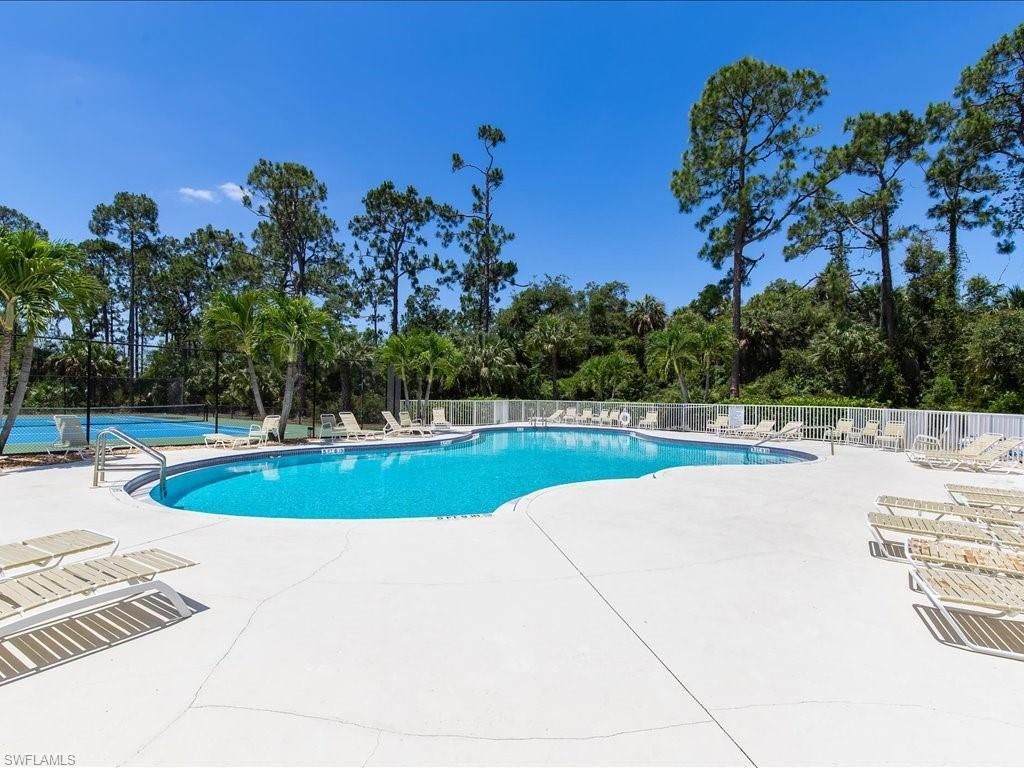930 Marble Dr, Naples, FL 34104 Photo