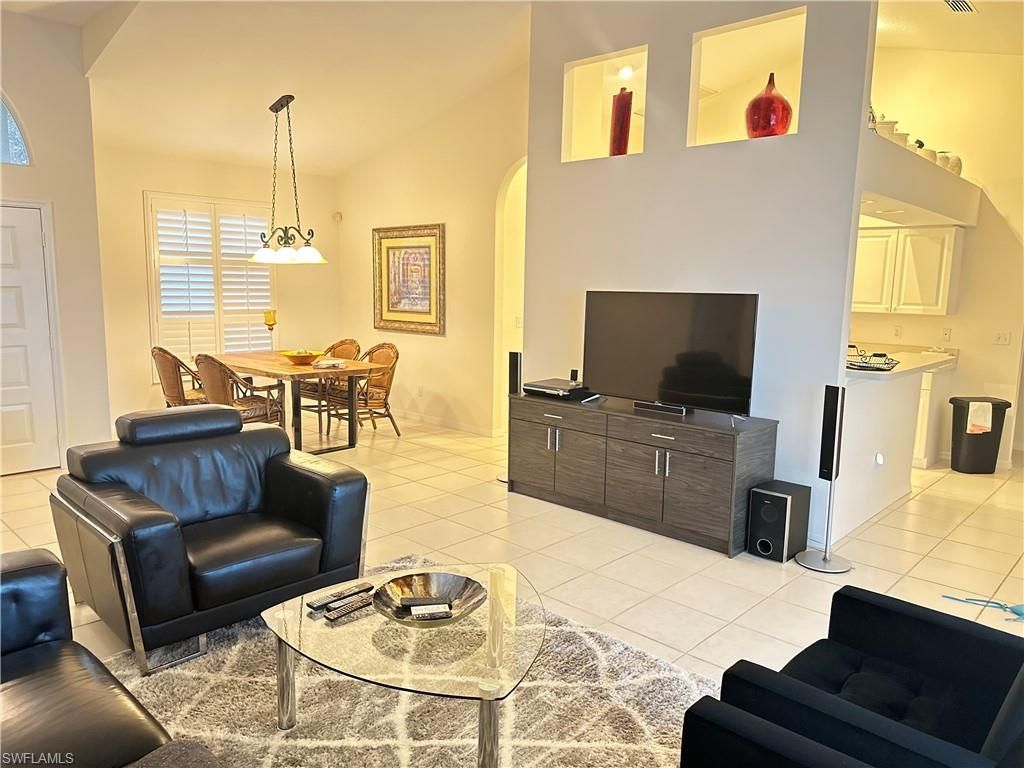 930 Marble Dr, Naples, FL 34104 Photo