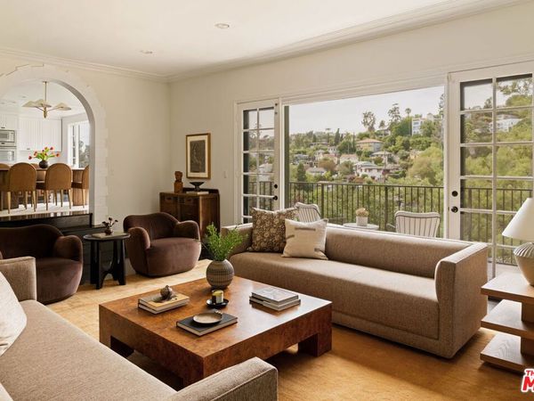 2293 Bronson Hill Drive, Los Angeles, CA 90068