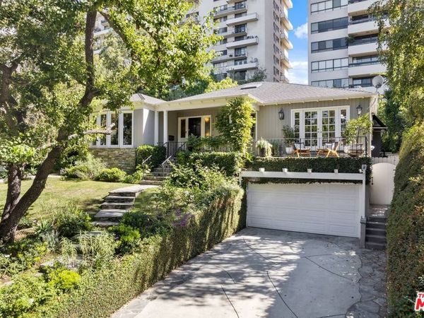 10576 Lindbrook Drive, Los Angeles, CA 90024