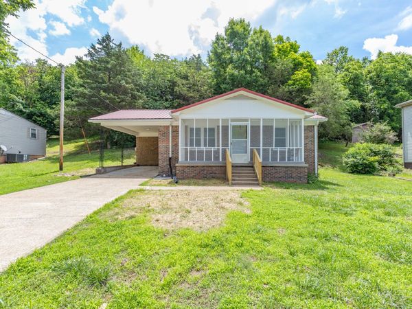 341 Valley View Dr , Pulaski, TN 38478