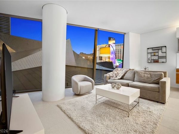 3726 Las Vegas Boulevard , Unit 302, Las Vegas, NV 89158