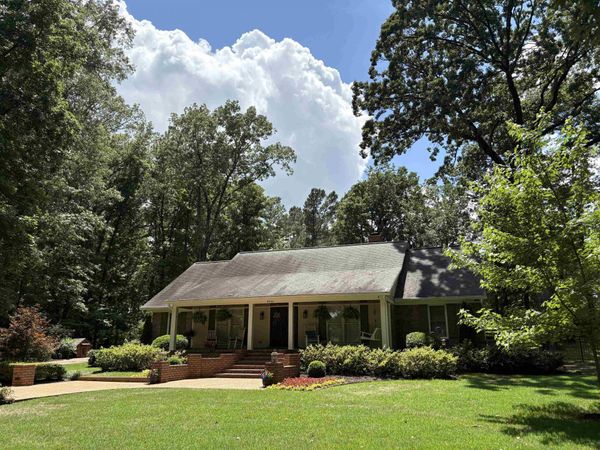 9035 POST OAK LN, Unicorp/Memphis, TN 38125