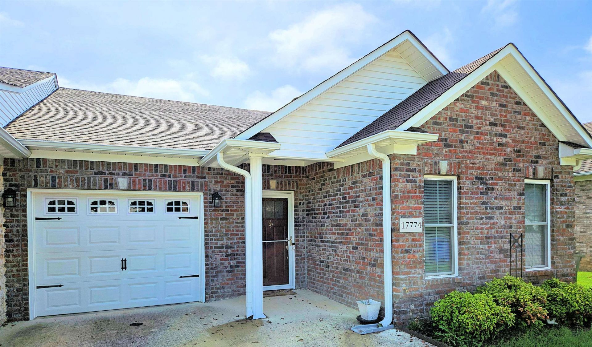 17774 Antlers Pass, Athens, AL 35611 Main Photo