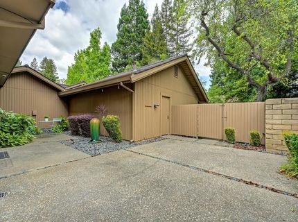 11365 Gold Country Blvd, Gold River, CA 95670 Photo