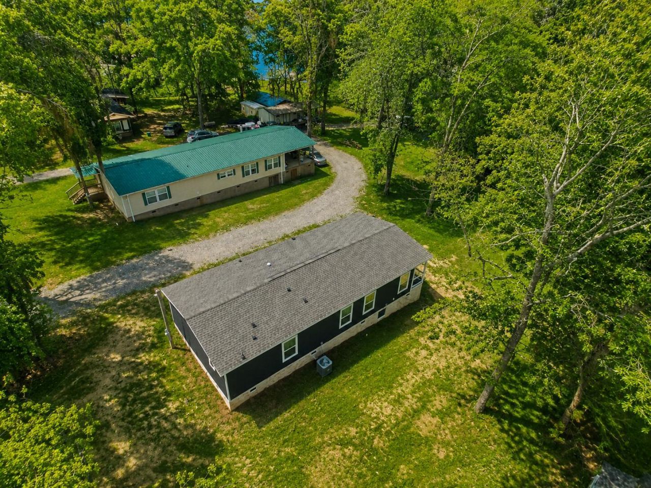 569 Stumphole Road Photo 6