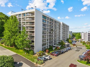 300 High Point Drive , Unit 514, Hartsdale, NY 10530