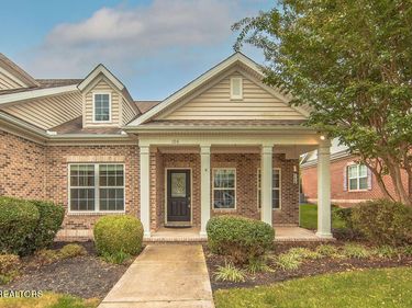 106 Hardinberry St, Oak Ridge, TN 37830