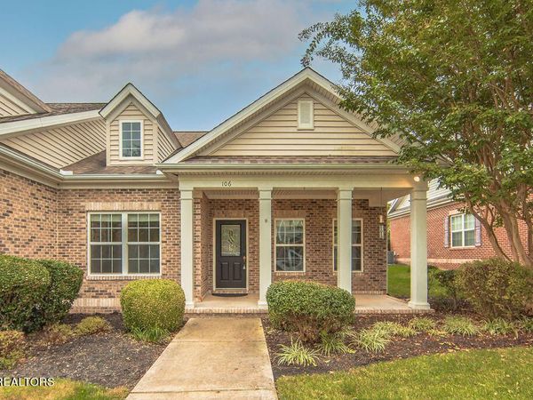 106 Hardinberry St, Oak Ridge, TN 37830