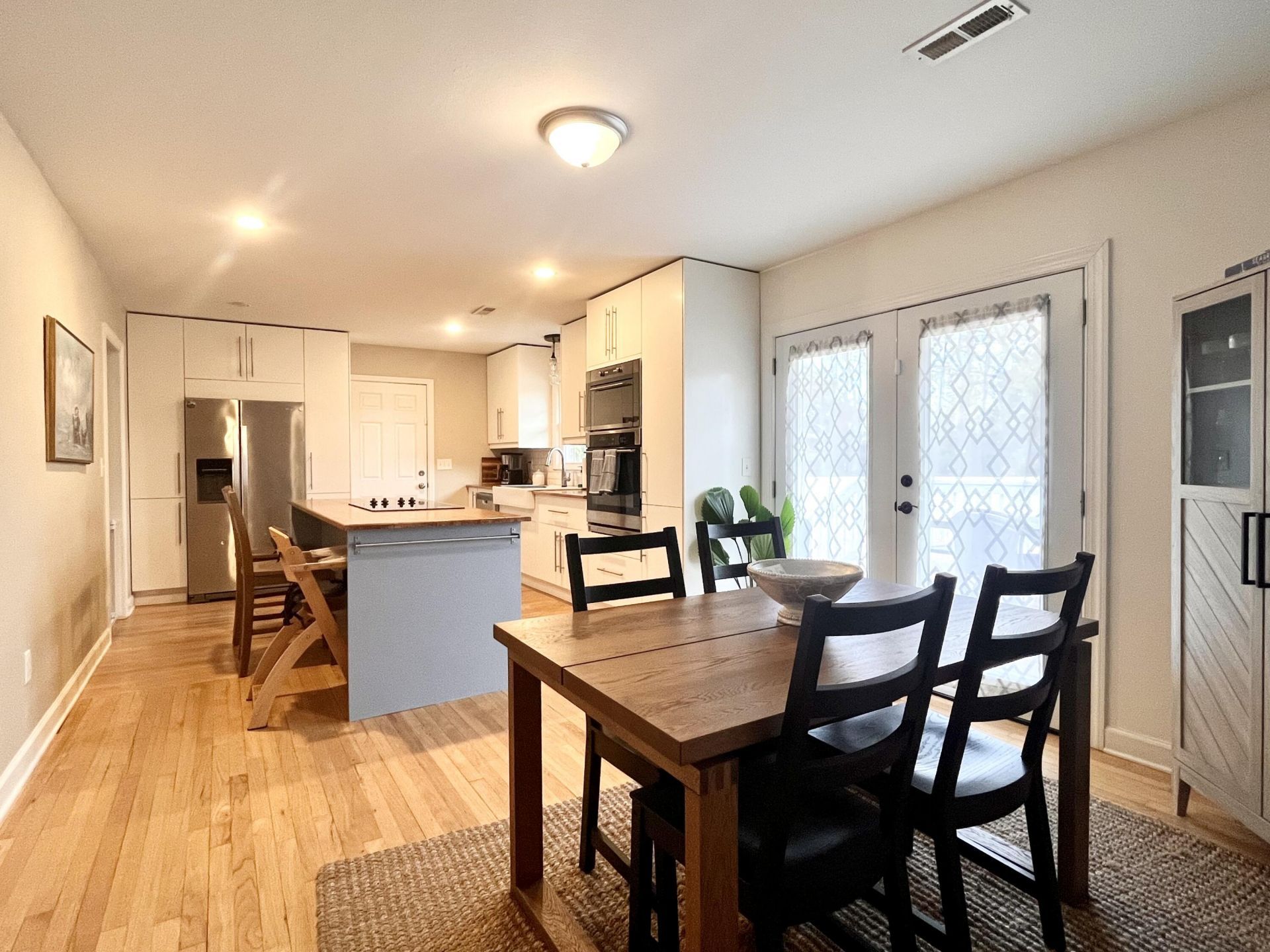 1314 White Drive Photo 16