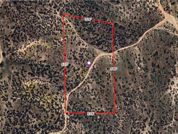 750 Summit Valley (NEAR) Road, Hesperia, CA 92345