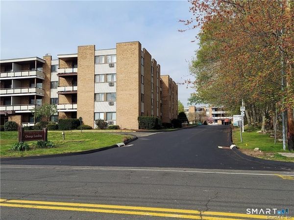 155 Bull Hill, Unit 201, West Haven, CT 06516