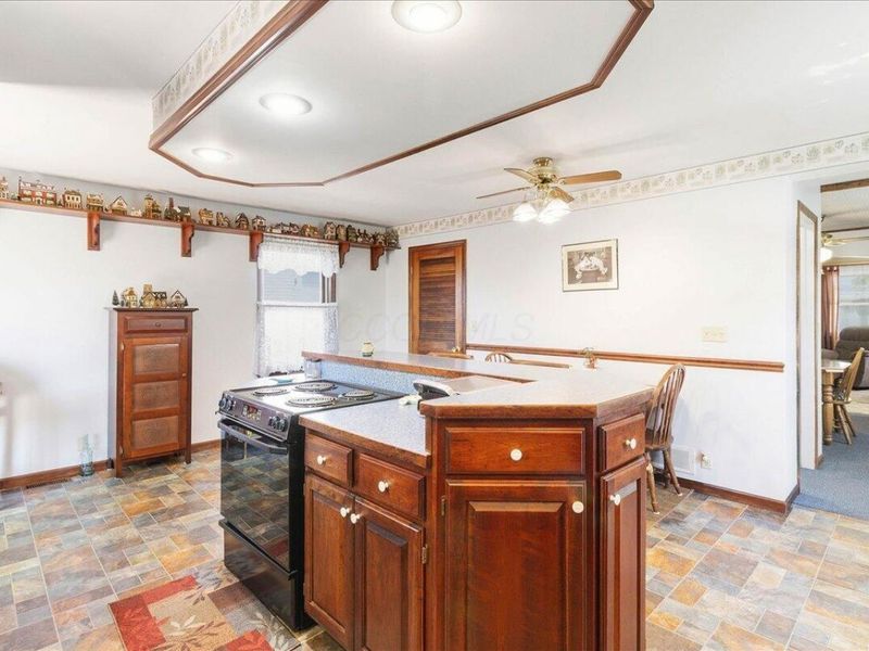 420 S Madriver, Bellefontaine, OH 43311 Photo 11