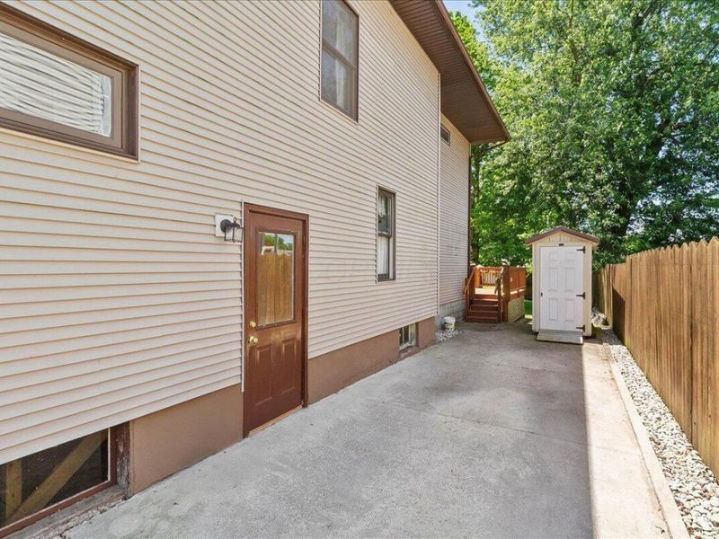 420 S Madriver, Bellefontaine, OH 43311 Photo 32