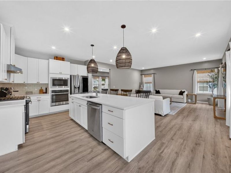 35524 Crystal Creek Court, Grafton, OH 44044 Photo 9