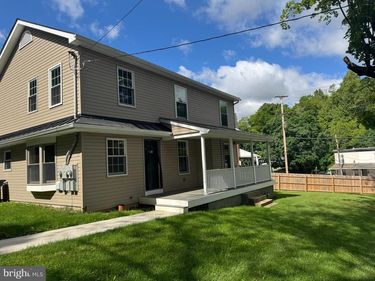 10 NEWLINVILLE ROAD , COATESVILLE, PA 19320