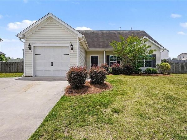 634 Meadowtop Circle, Burlington, NC 27217