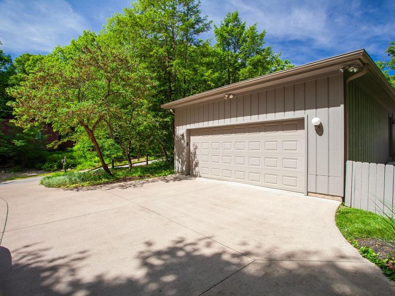 890 Plum Tree Drive, Columbus, OH 43235 Photo 21