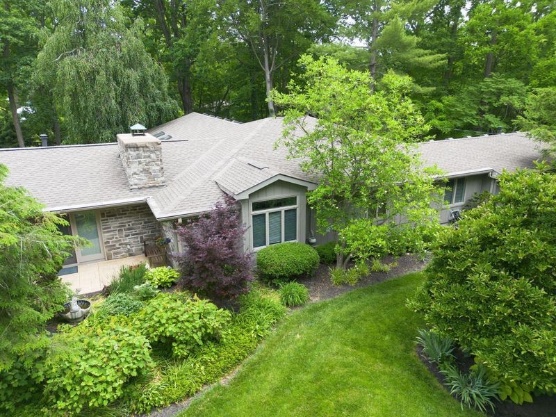 890 Plum Tree Drive, Columbus, OH 43235 Photo 4