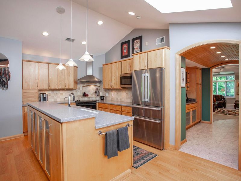 890 Plum Tree Drive, Columbus, OH 43235 Photo 40