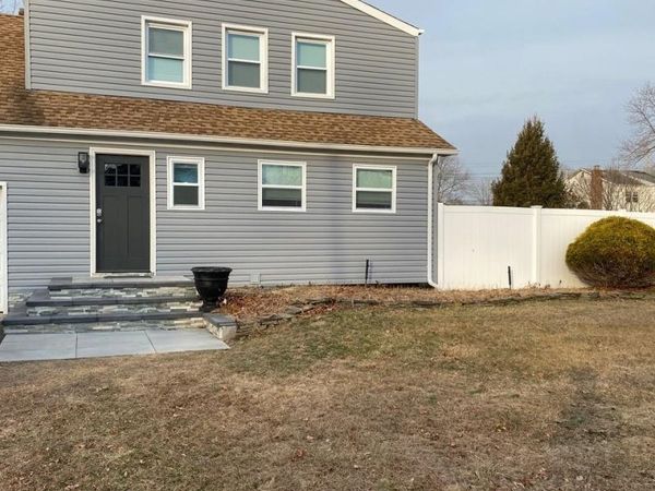 36 Oneida Avenue , South Setauket, NY 11720