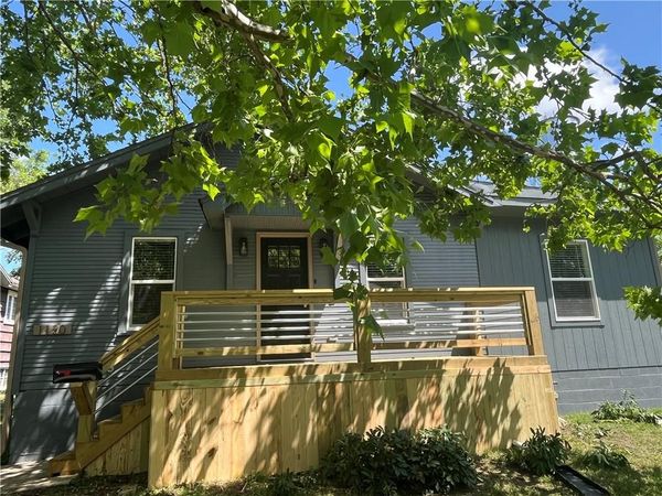 1120 Pacific Avenue, Osawatomie, KS 66064