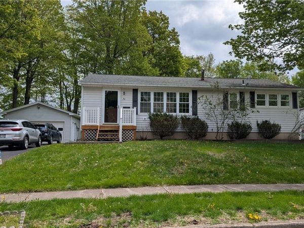 34 Crescent Drive , Akron, NY 14001