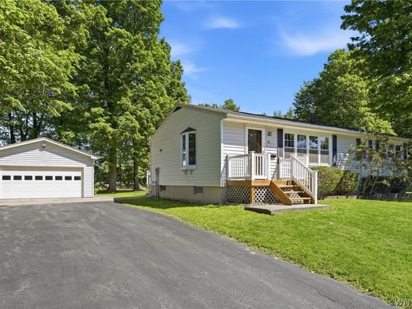 34 Crescent Drive, Akron, NY 14001
