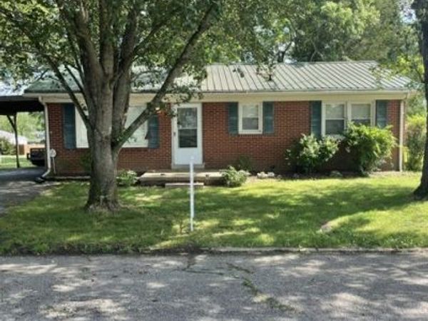 527 7th St , Lawrenceburg, TN 38464