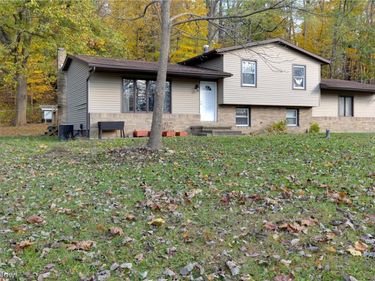 9416 Kieffer Road, Mantua, OH 44255