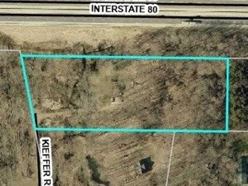 9416 Kieffer Road, Mantua, OH 44255 Photo 3