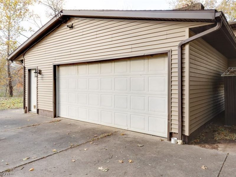 9416 Kieffer Road, Mantua, OH 44255 Photo 4