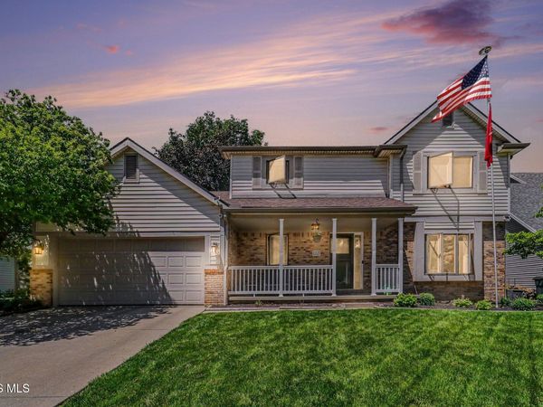 2227 Willowtree Lane, Maumee, OH 43537