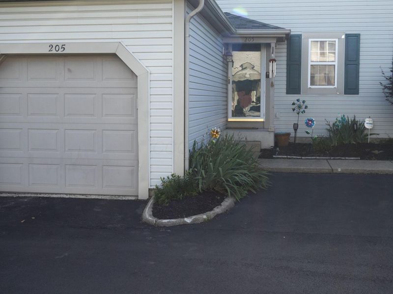 205 Malloy Lane , Unit 74C, Blacklick, OH 43004 Photo 2