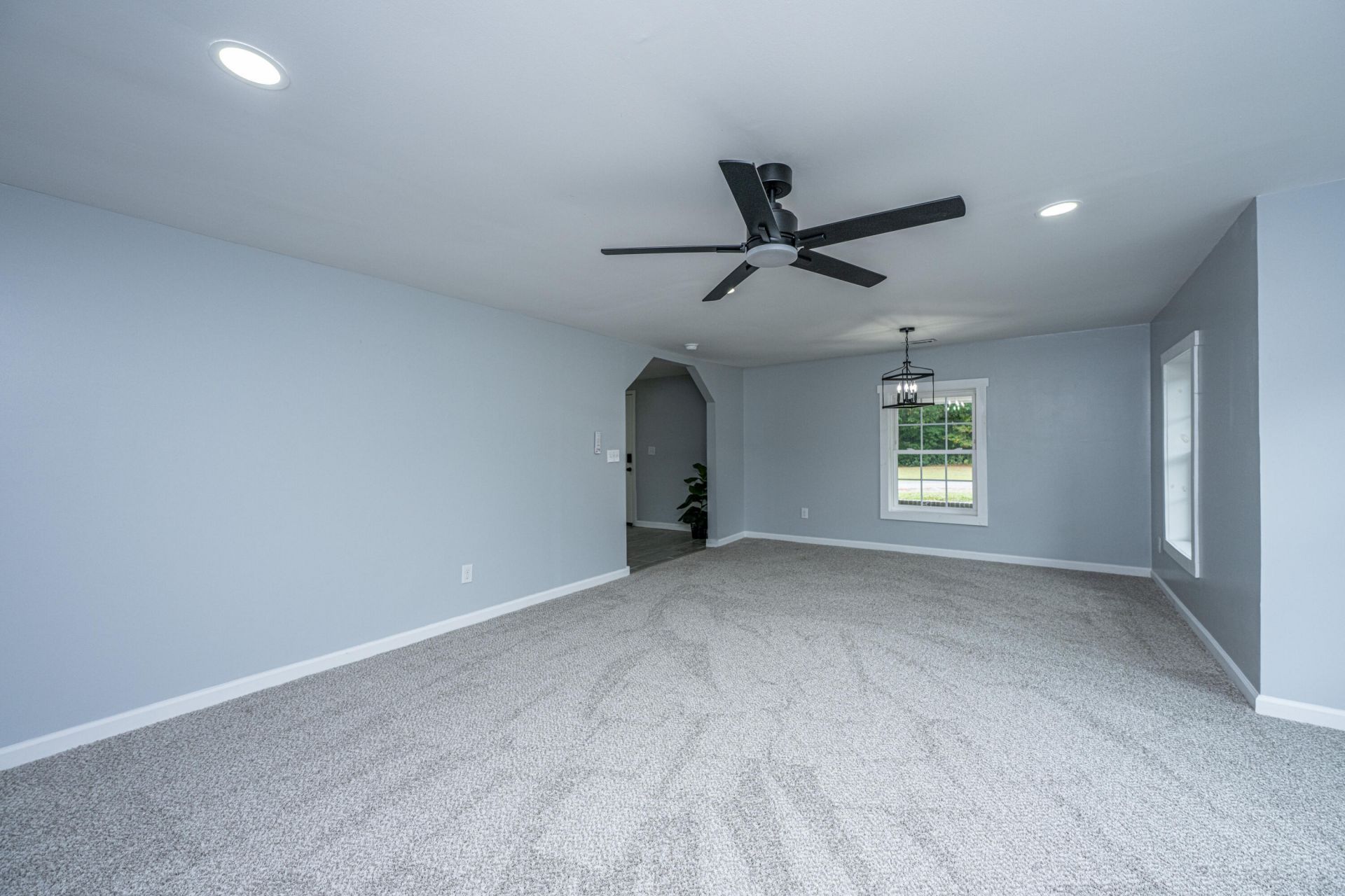 4649 N Highway 52 Photo 8