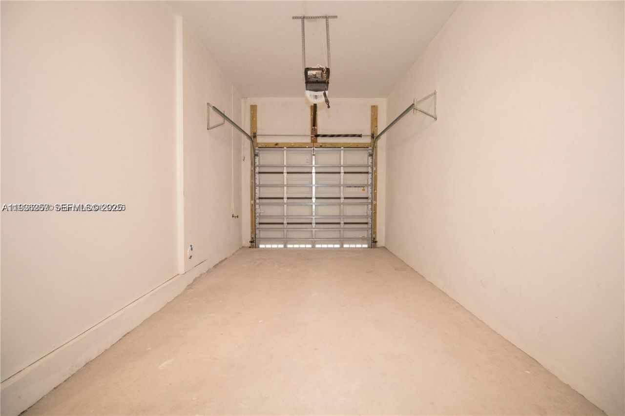 9265 NW 16th Street, Pembroke Pines, FL 33024 Photo