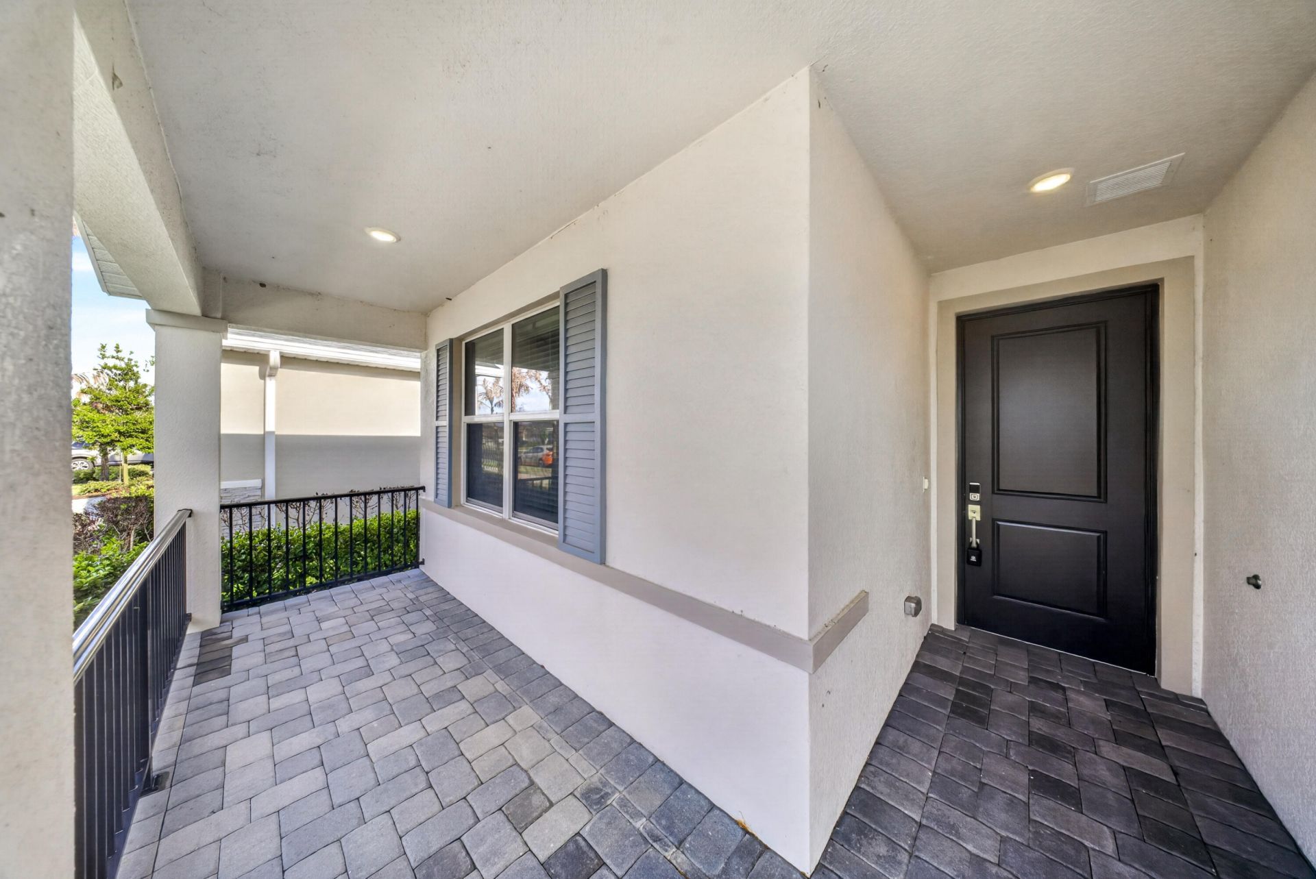 6632 NW Cloverdale Avenue, Port Saint Lucie, FL 34987 Photo