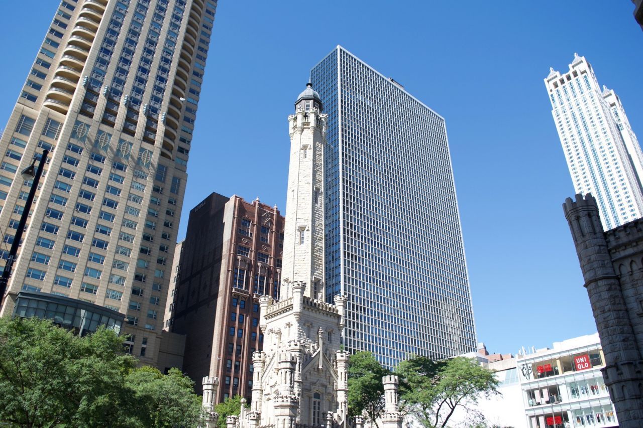 111 E Chestnut Street , Chicago, IL 60611