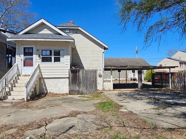 81 MILL STREET , PENNS GROVE, NJ 08069
