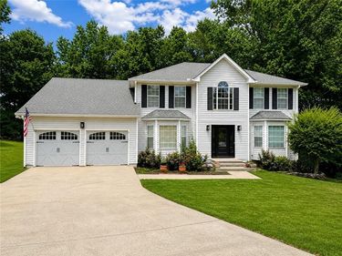 2812 Crestworth Lane, Buford, GA 30519