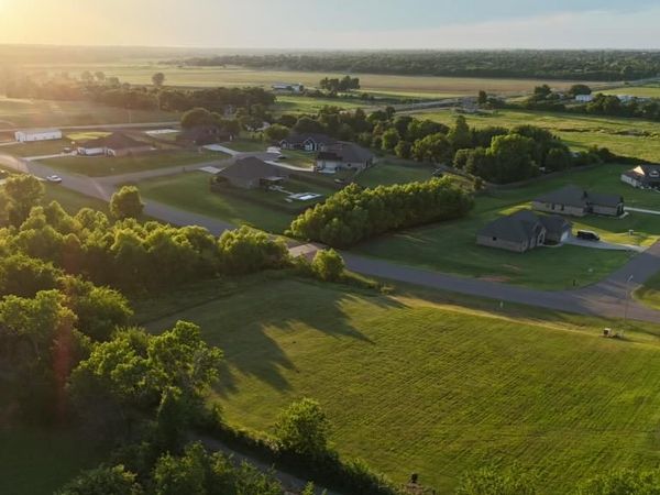 700 Windmill Avenue, Blanchard, OK 73010