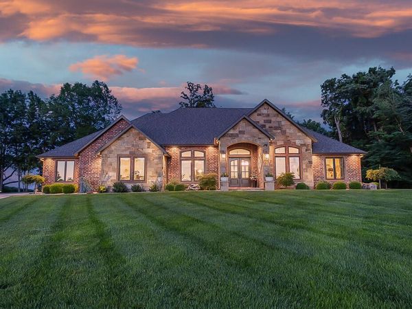 878 E Galway Court , Nixa, MO 65714