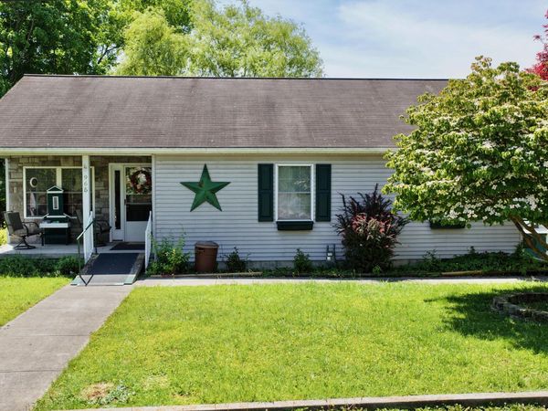 965 Greenbrier Ave, Ronceverte, WV 24970